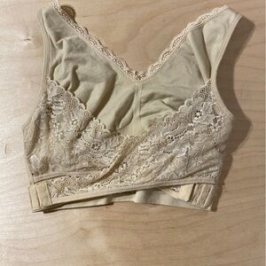 Cara Mia Lace Trimmed Cream Bralette Large (OM)